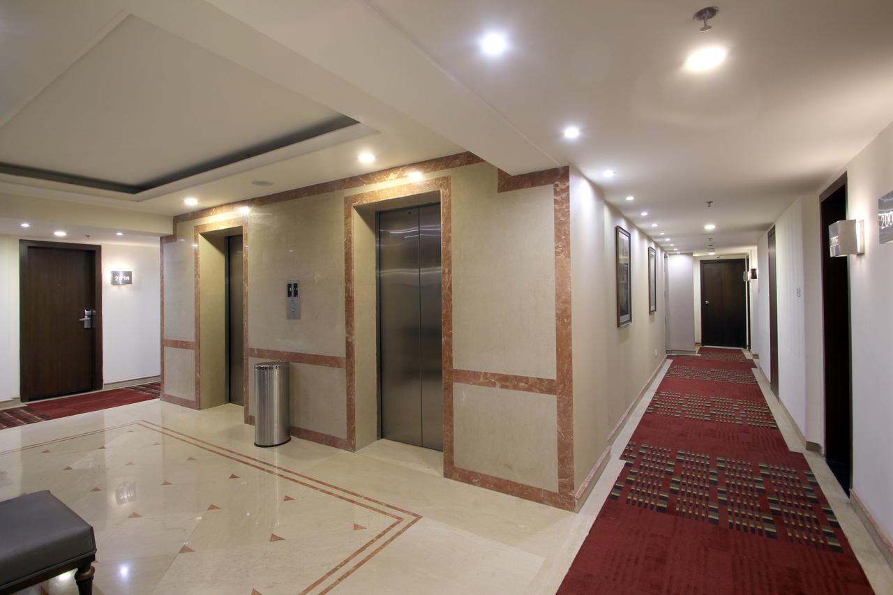 Hotel Comfotel Hajdarabad Zewnętrze zdjęcie