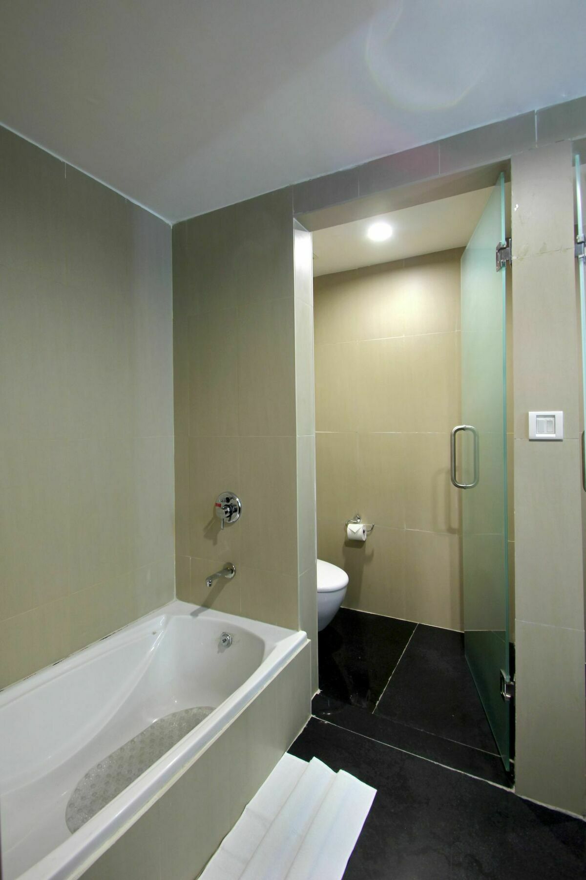 Hotel Comfotel Hajdarabad Zewnętrze zdjęcie